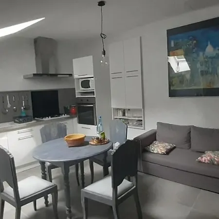 Le Mont * Fraissinet-de-Fourques